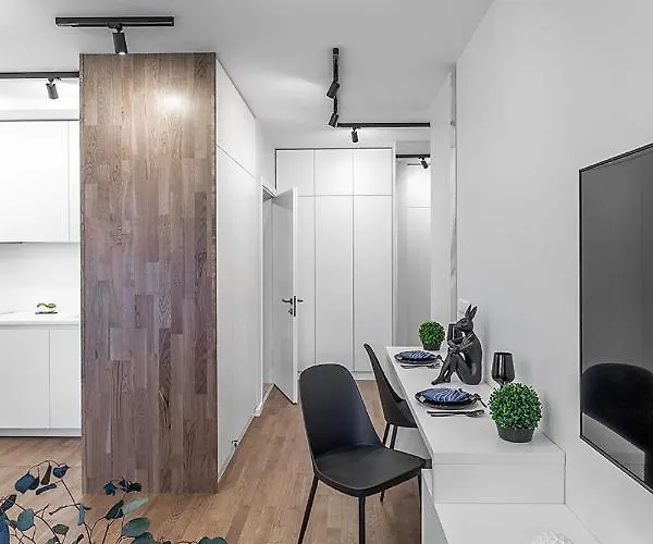 Brand New In アパート