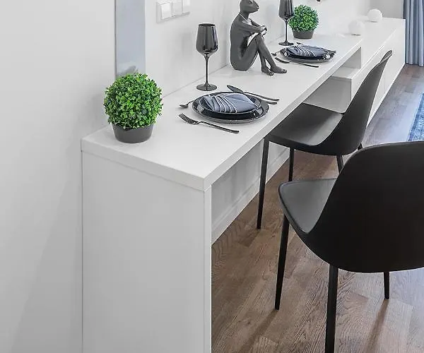 Brand New In アパート *